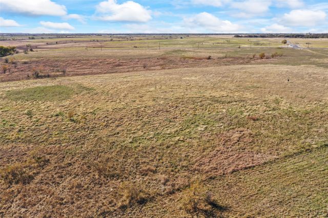 1315 Fm 677 S, St Jo, TX 76265