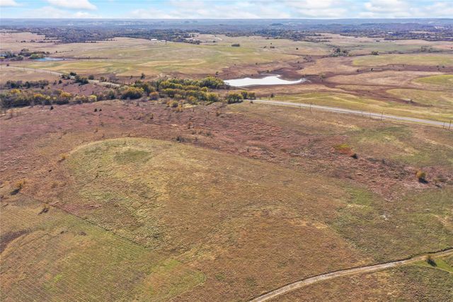 1315 Fm 677 S, St Jo, TX 76265