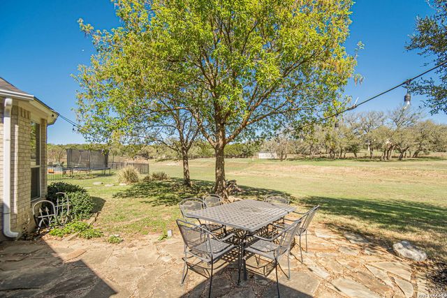 8403 Monument Oak, Boerne, TX 78015