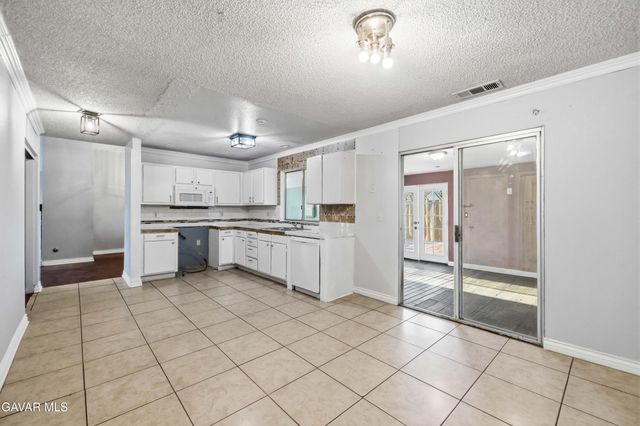 4849 Katrina Place, Palmdale, CA 93552