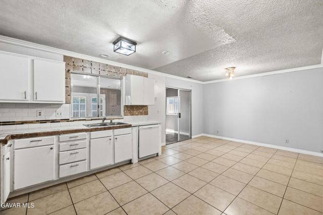 4849 Katrina Place, Palmdale, CA 93552