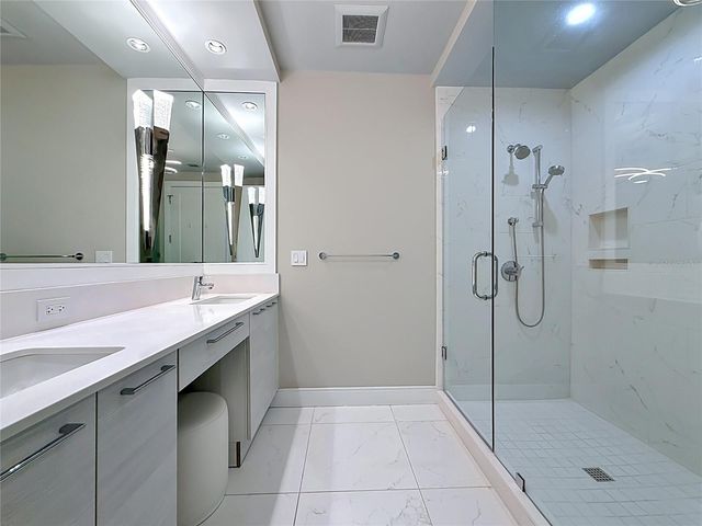 100 1ST AVENUE N 1106, St Petersburg, FL 33701