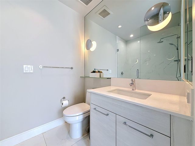 100 1ST AVENUE N 1106, St Petersburg, FL 33701