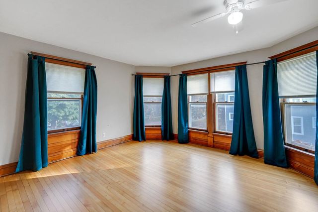 802 Park Street, Reinbeck, IA 50669