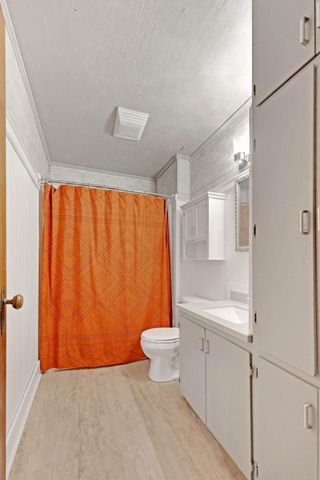 802 Park Street, Reinbeck, IA 50669