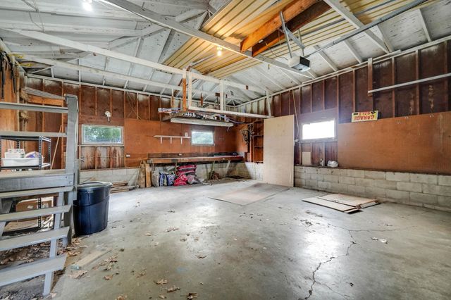 802 Park Street, Reinbeck, IA 50669