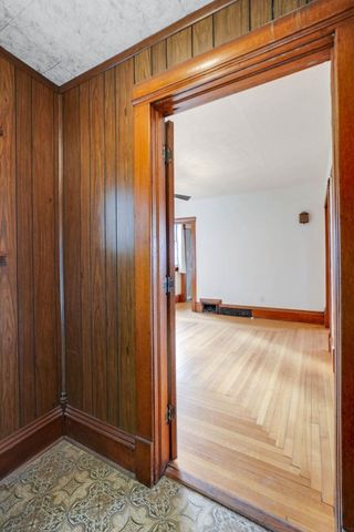 802 Park Street, Reinbeck, IA 50669