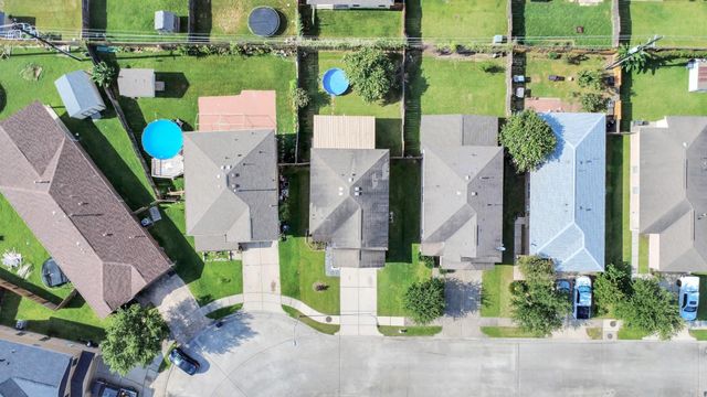 16542 Peyton Ridge Circle, Houston, TX 77049