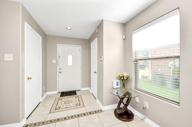 16542 Peyton Ridge Circle, Houston, TX 77049