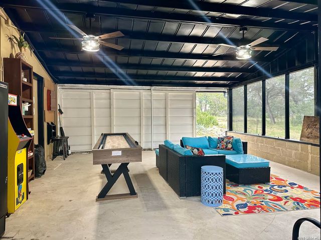 582 Blue Bill Cove Dr., Lakehills, TX 78063