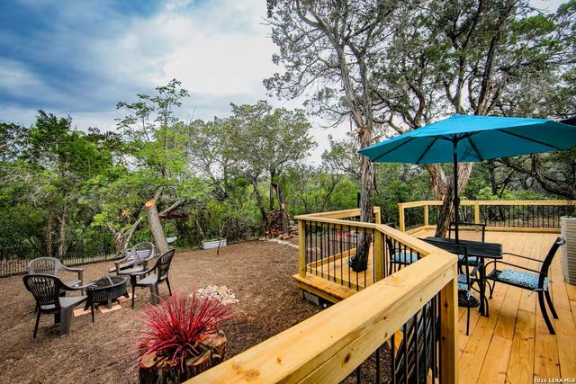 582 Blue Bill Cove Dr., Lakehills, TX 78063
