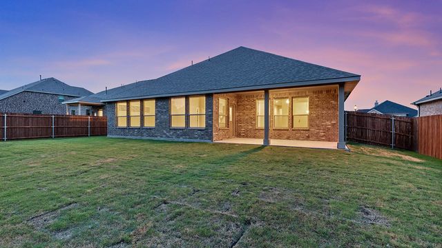 10432 SUNSET SHORE Drive, Grand Prairie, TX 76065