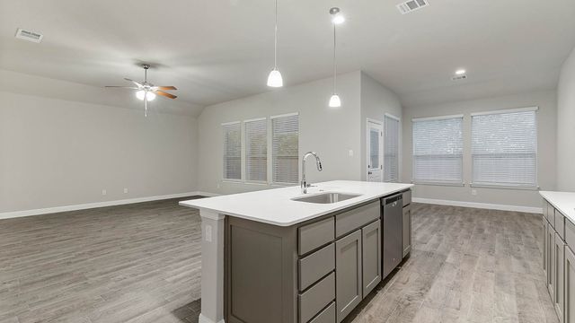 10432 SUNSET SHORE Drive, Grand Prairie, TX 76065