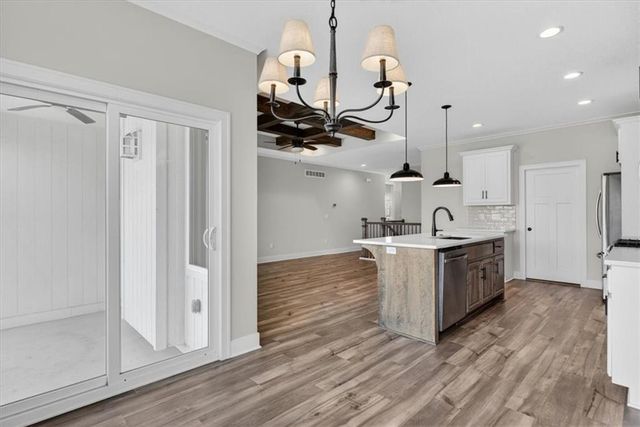 20858 W 190th Place, Spring Hill, KS 66083