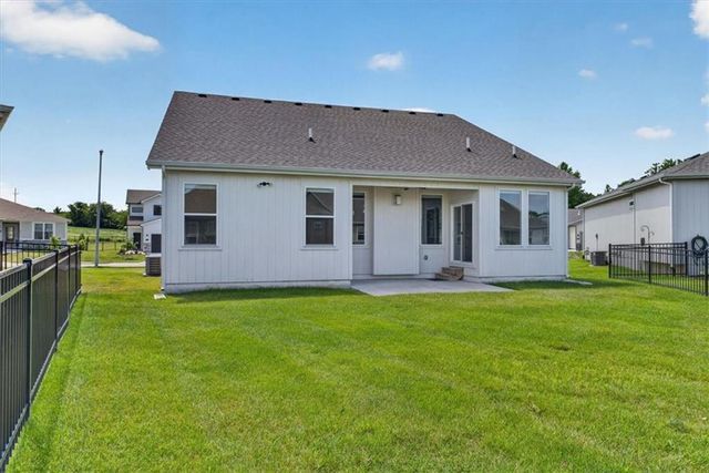 20858 W 190th Place, Spring Hill, KS 66083