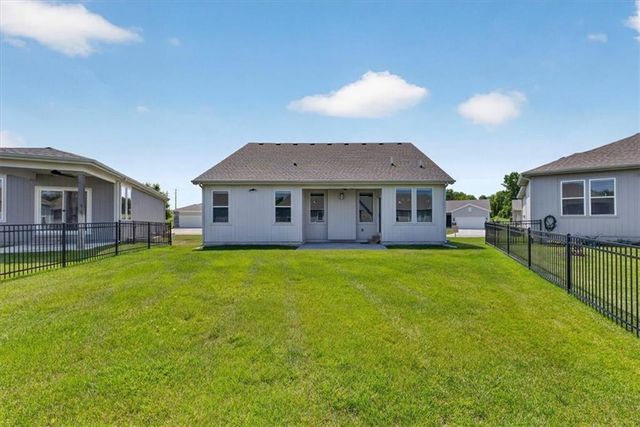 20858 W 190th Place, Spring Hill, KS 66083
