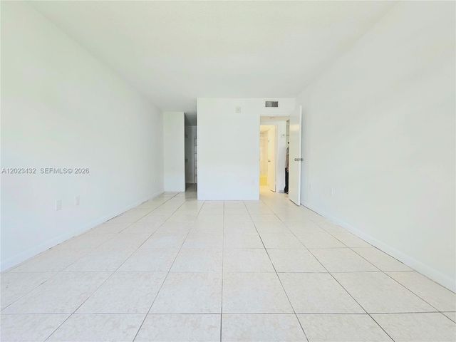 1225 NE 124th St 32B, North Miami, FL 33161