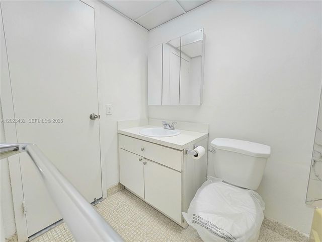 1225 NE 124th St 32B, North Miami, FL 33161