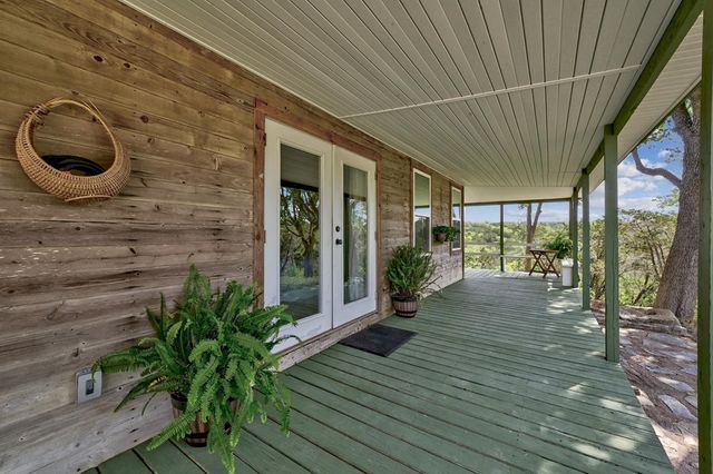 120 Buena Vista, Blanco, TX 78070