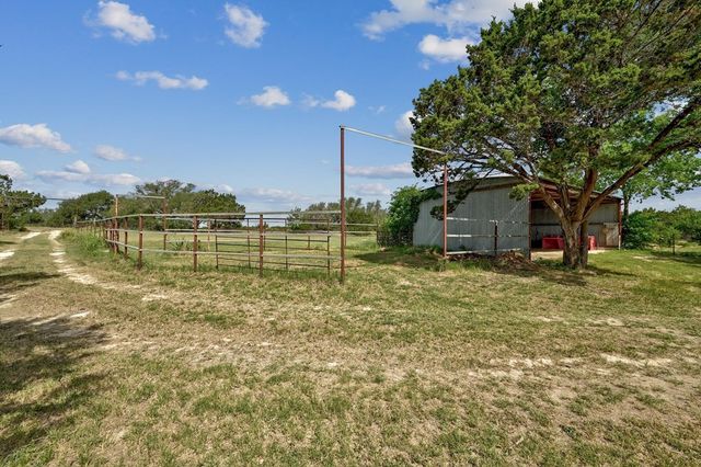 120 Buena Vista, Blanco, TX 78070