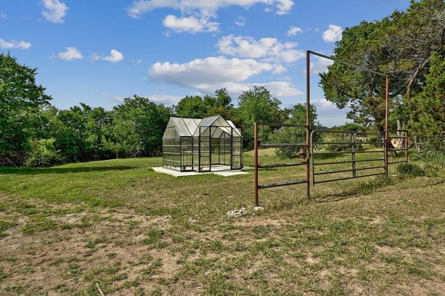 120 Buena Vista, Blanco, TX 78070