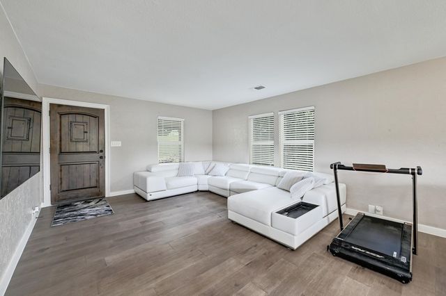 120 Buena Vista, Blanco, TX 78070