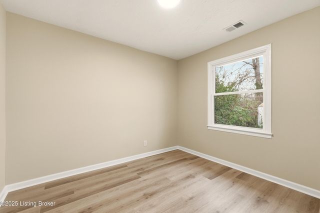 4503 Bonita Ct, Louisville, KY 40213