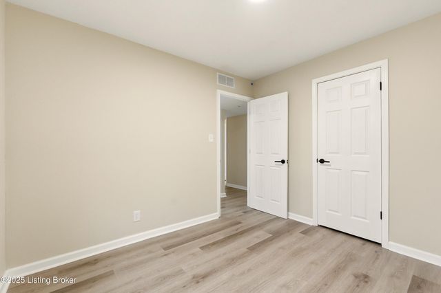 4503 Bonita Ct, Louisville, KY 40213