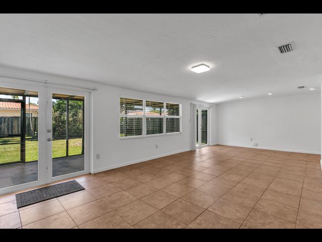 1315 Buchanan Street, Hollywood, FL 33019