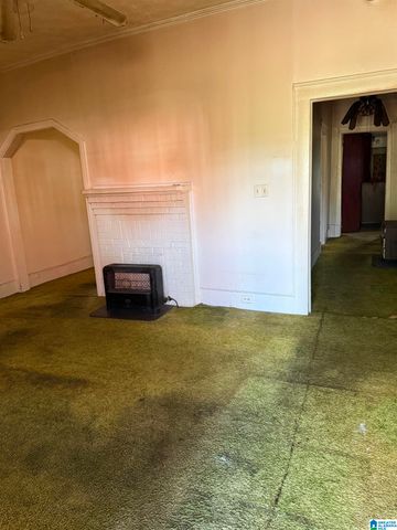 16 S CHRISTINE AVENUE, Anniston, AL 36207
