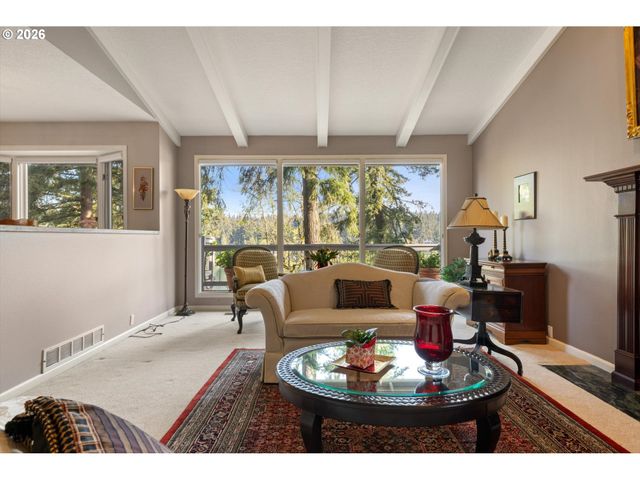 701 TERRACE Dr, Lake Oswego, OR 97034