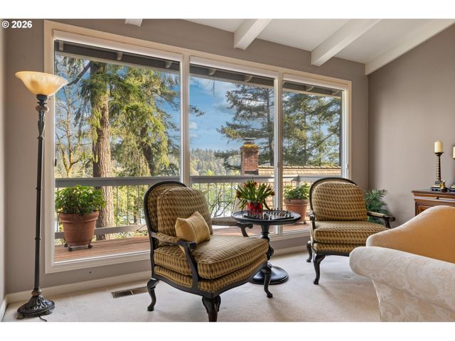 701 TERRACE Dr, Lake Oswego, OR 97034
