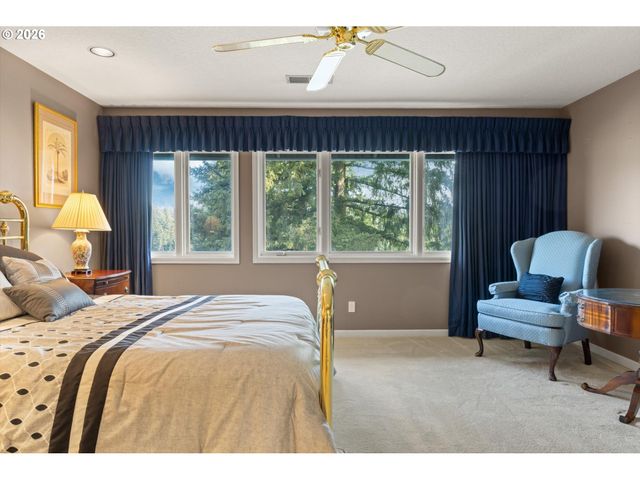 701 TERRACE Dr, Lake Oswego, OR 97034