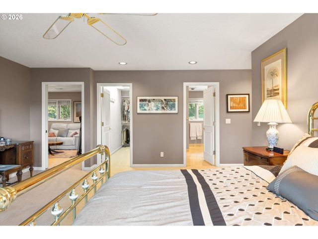 701 TERRACE Dr, Lake Oswego, OR 97034