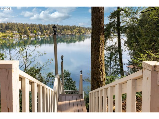 701 TERRACE Dr, Lake Oswego, OR 97034