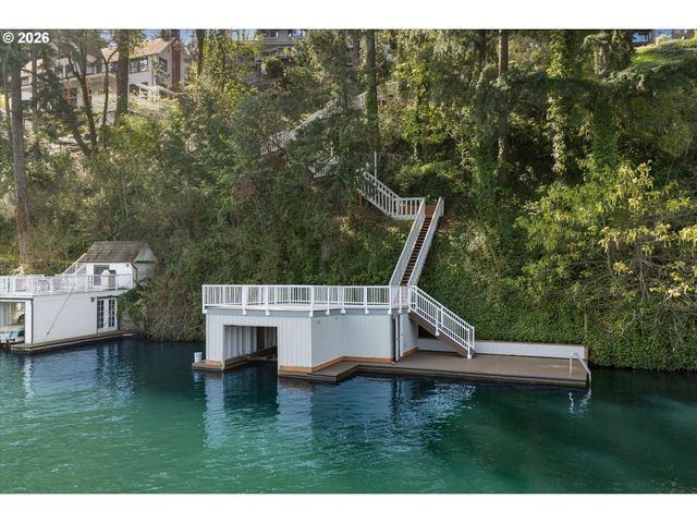 701 TERRACE Dr, Lake Oswego, OR 97034