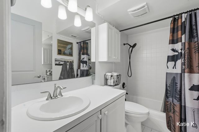 2520 Village Drive SE 108, Grand Rapids, MI 49506