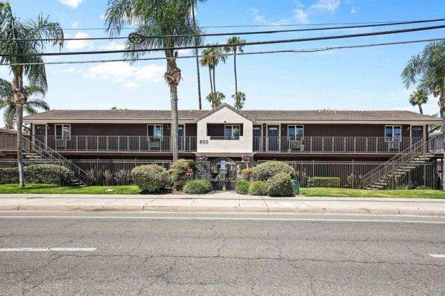 800 N Mollison Avenue 10, El Cajon, CA 92021