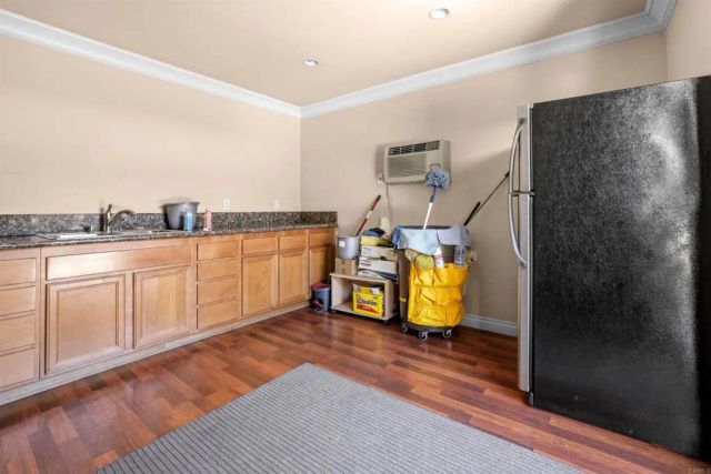 800 N Mollison Avenue 10, El Cajon, CA 92021