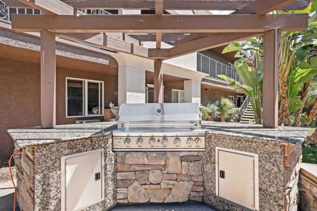 800 N Mollison Avenue 10, El Cajon, CA 92021
