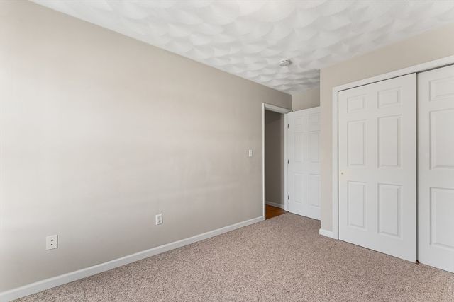 1 Hayward St 1, Ipswich, MA 01938