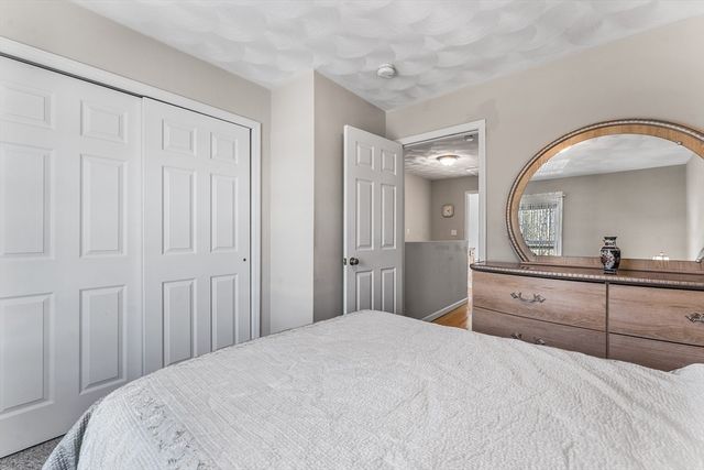 1 Hayward St 1, Ipswich, MA 01938