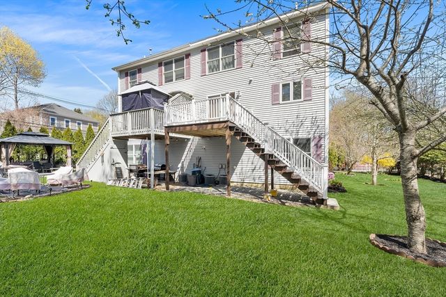 1 Hayward St 1, Ipswich, MA 01938