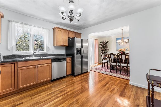1 Hayward St 1, Ipswich, MA 01938