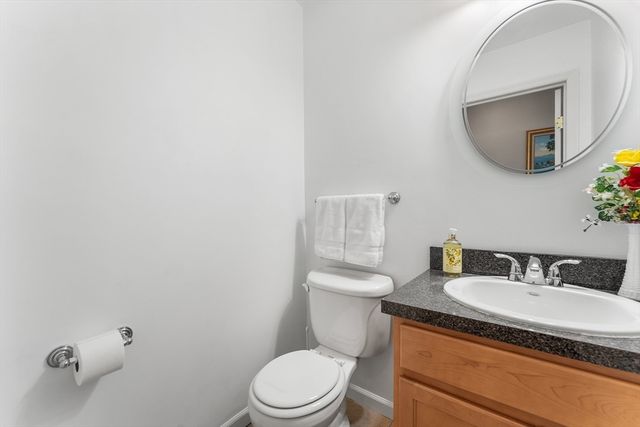 1 Hayward St 1, Ipswich, MA 01938