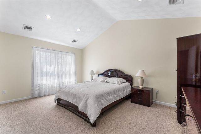 1 Hayward St 1, Ipswich, MA 01938