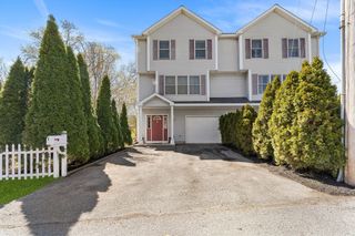 1 Hayward St 1, Ipswich, MA 01938
