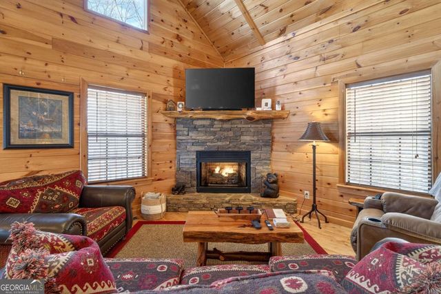 225 Eagles Nest Lane, Blue Ridge, GA 30513