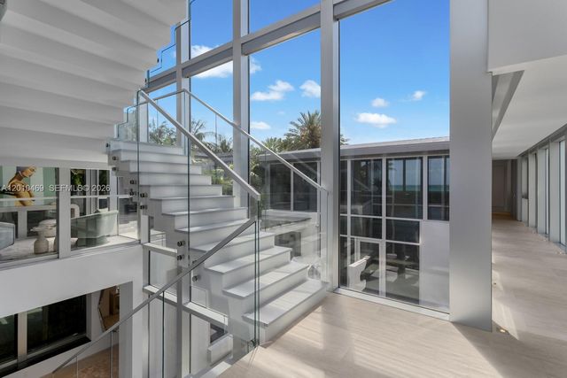 7815 Atlantic Way, Miami Beach, FL 33141