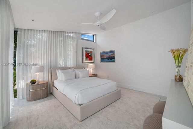 7815 Atlantic Way, Miami Beach, FL 33141